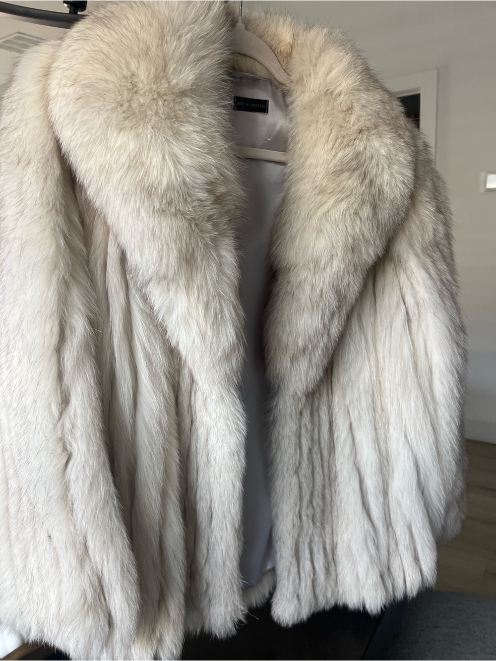 Glamorous Natural Blue Fox Fur Coat – Size Medium